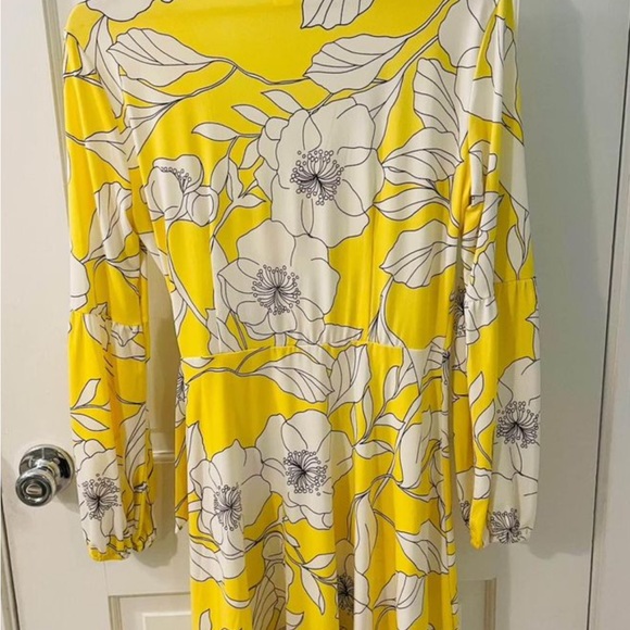 London times Floral wrap dress - Picture 2 of 6